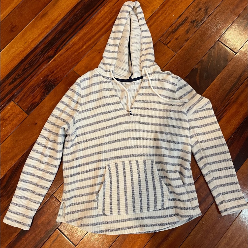 V NECK SWEATSHIRT